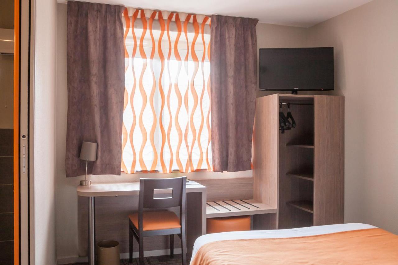 Logis Hotel Les Voyageurs Lezoux Buitenkant foto
